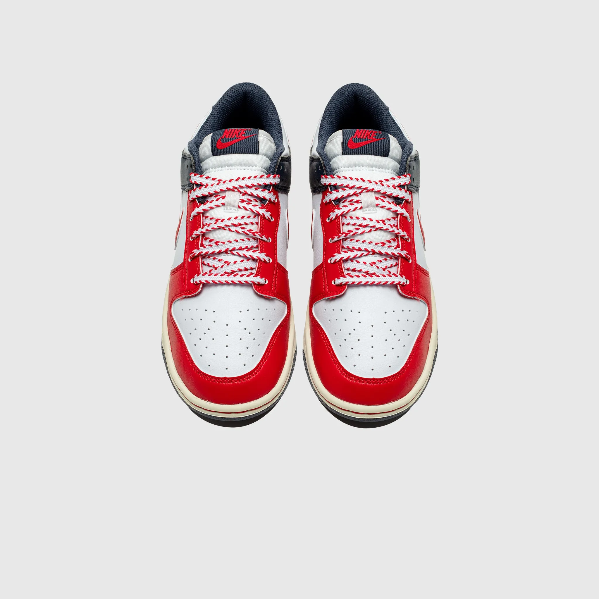 DUNK LOW RETRO "RED SOX" Multi Directional Tread Pattern