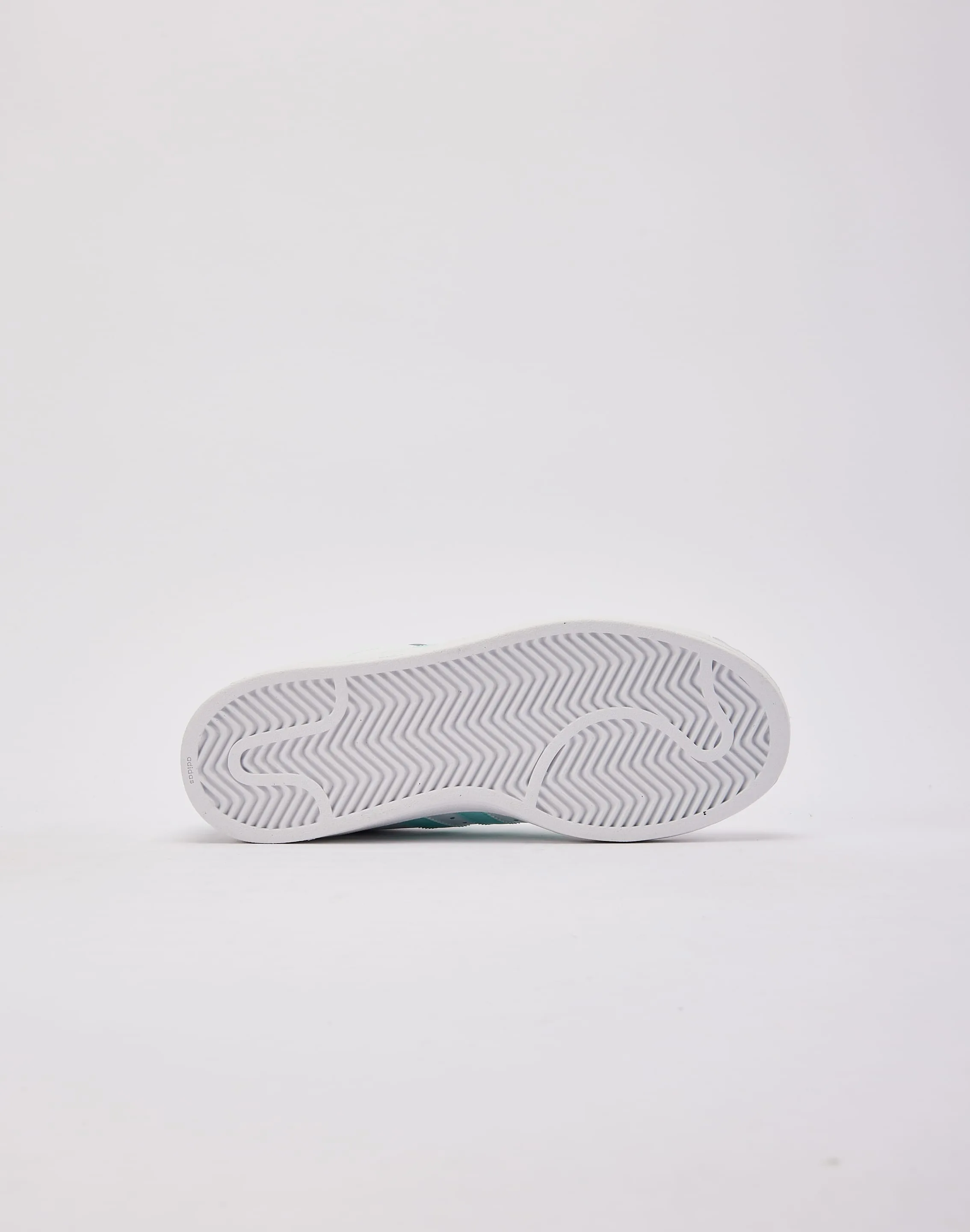 Clean Vibe Petite Fit Adidas  Superstar II Grade-School