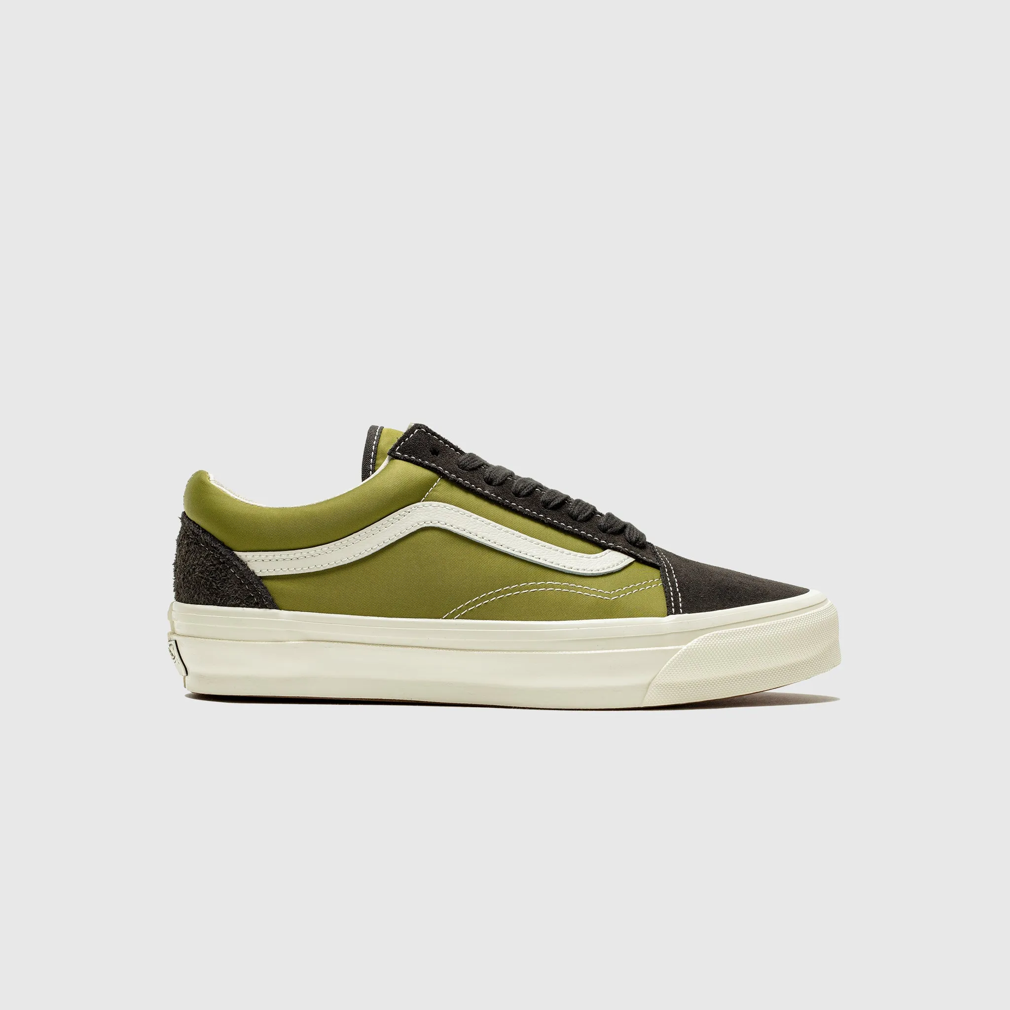 OLD SKOOL LX Island Step London Cool