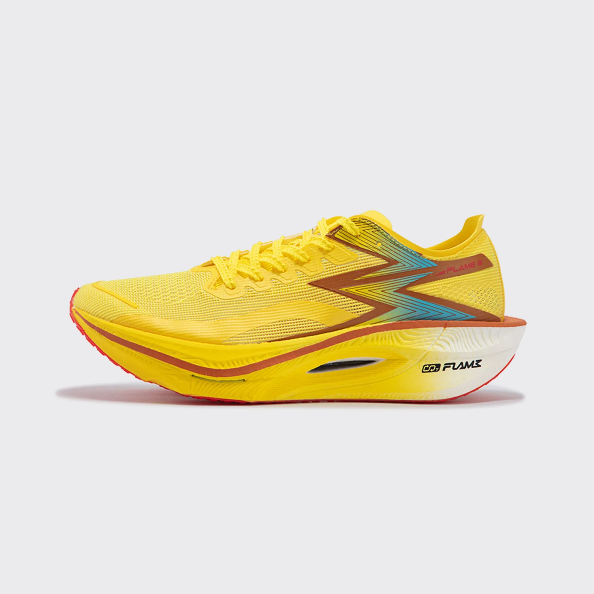Flame 3 "SpongeBob" running in a 10K shoes arch - contouring insoles