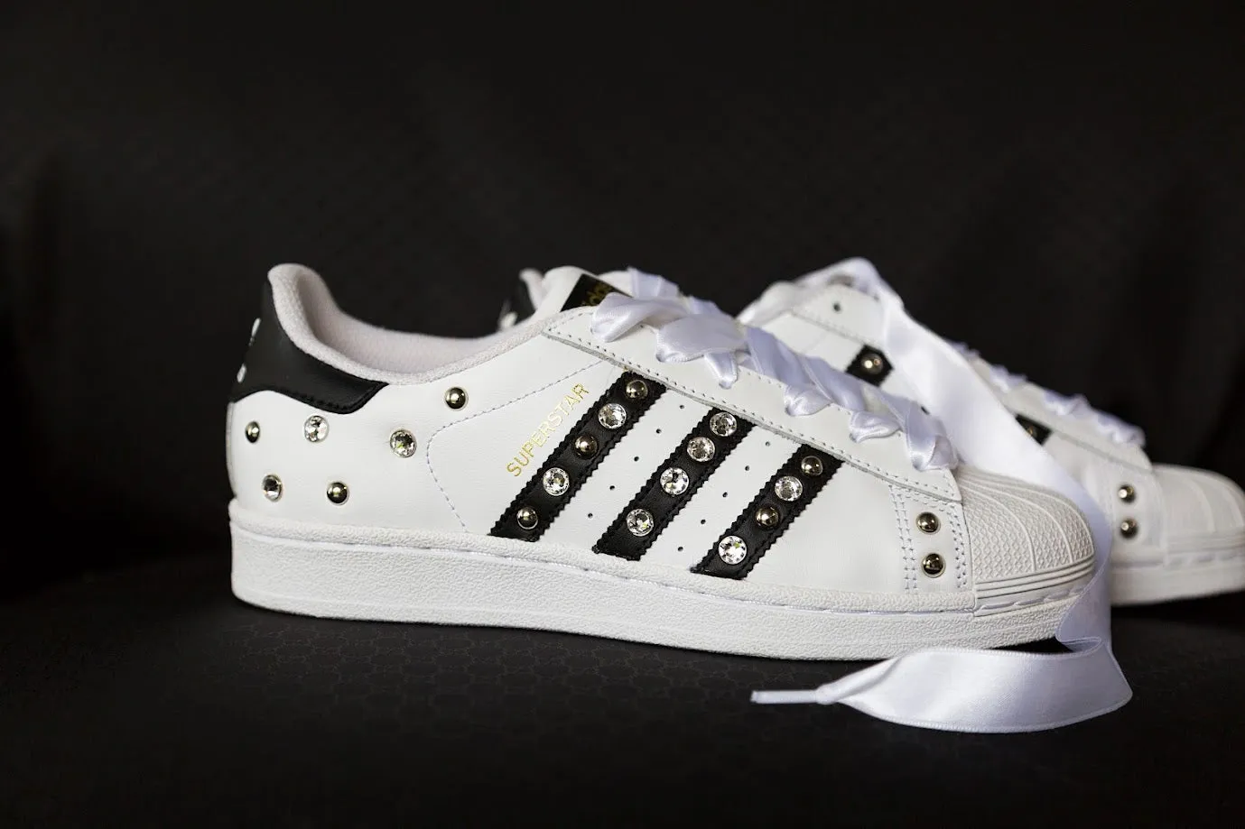 Light Layers Slow Jog Adidas Superstar Strass & Lacci Raso
