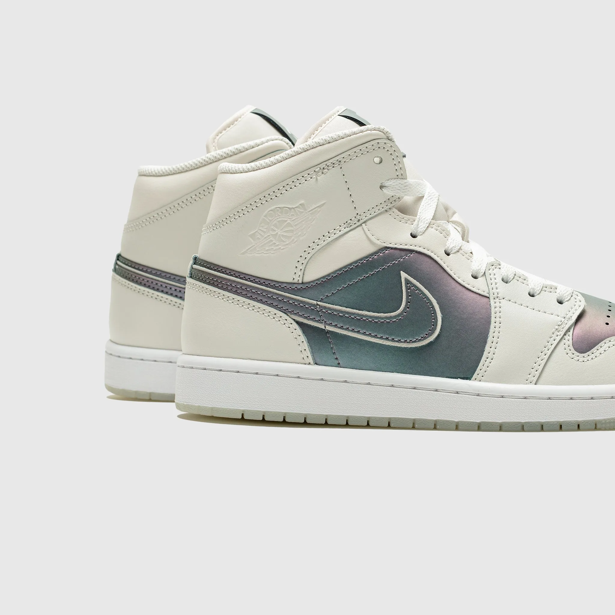 Date night AIR JORDAN 1 MID SE "PHANTOM"