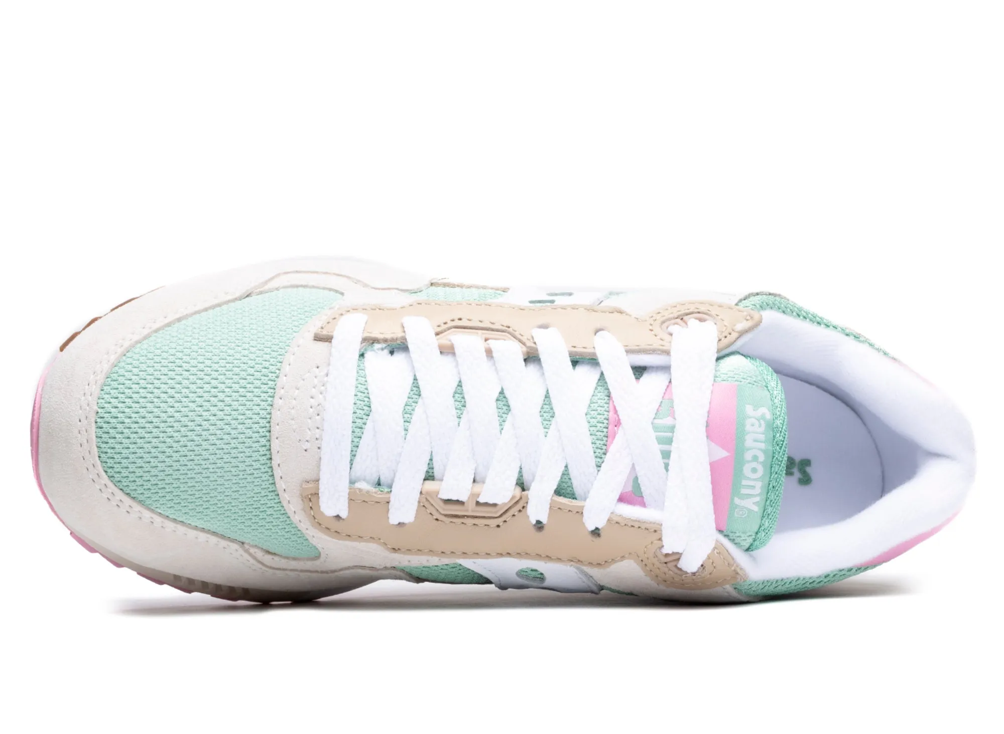 Saucony Shadow 5000 running shoes with traction pattern