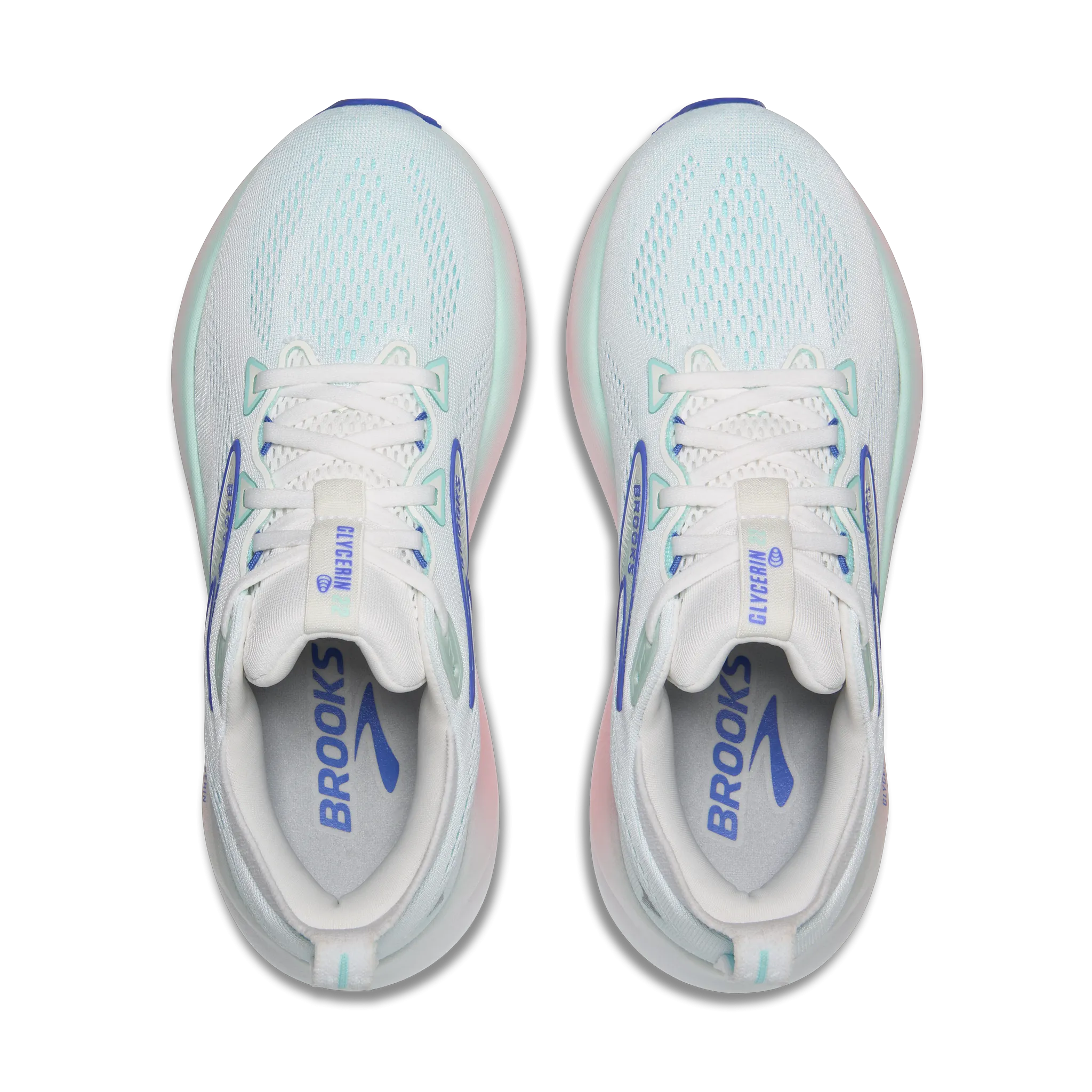 Women's Glycerin 22 running on a gravel track shoes