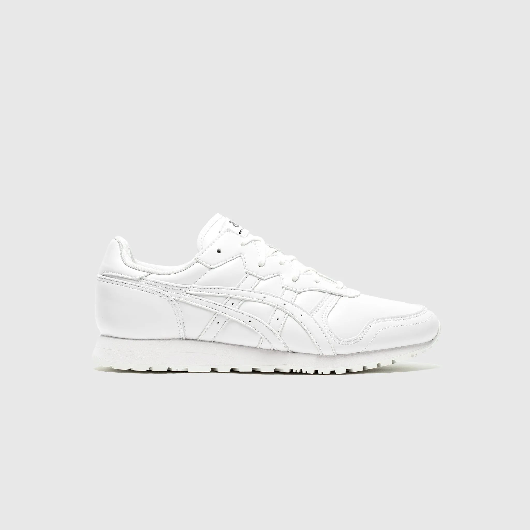 ASICS OC RUNNER (WHITE) Aerodynamic Design Subtle
