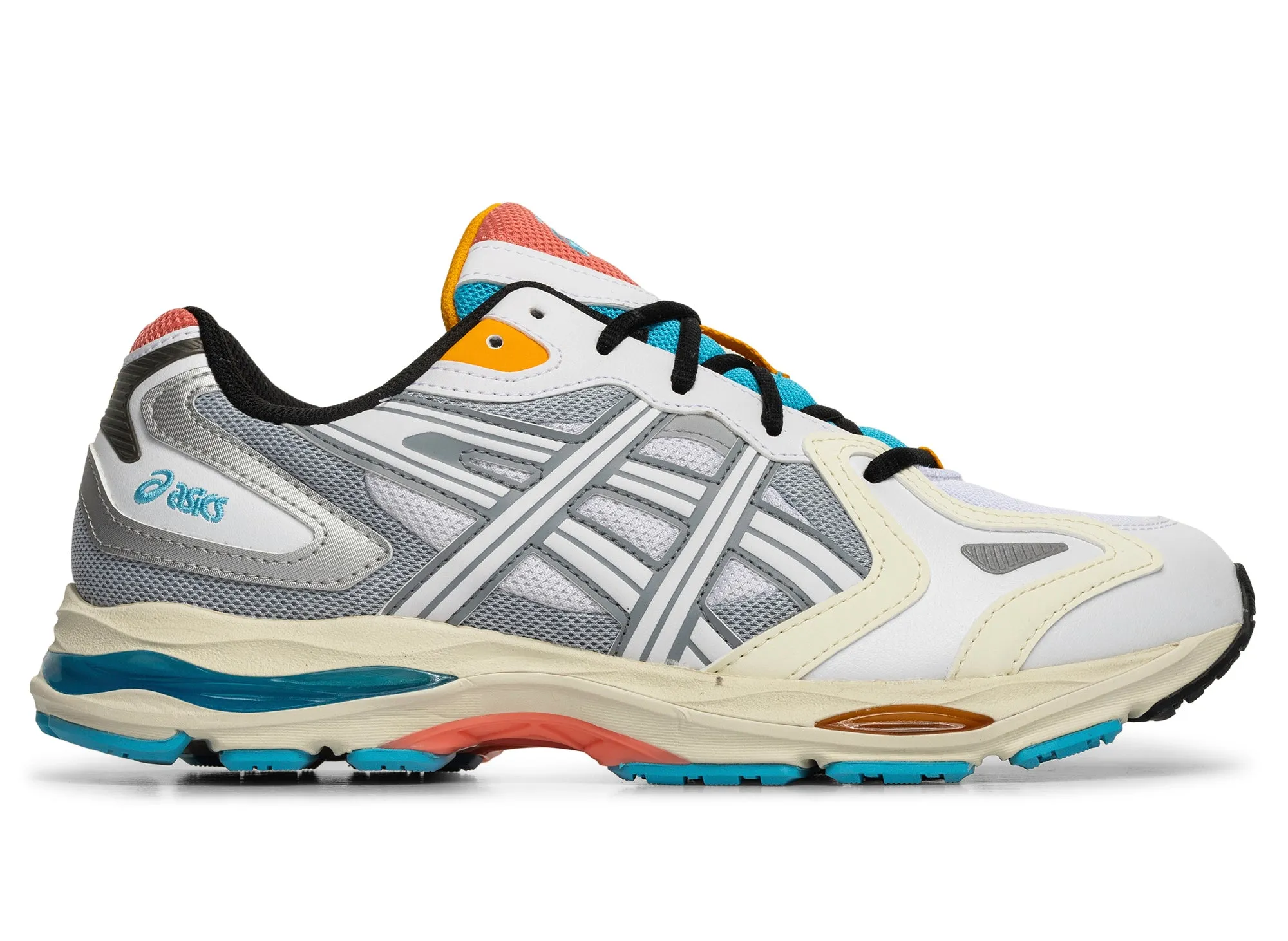 triathlon - running shoes running on a treadmill shoes Asics Gel-K1011