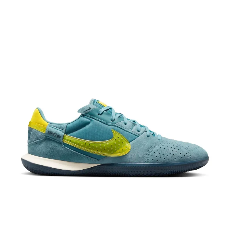 Nike Streetgato Indoor Court Shoe Knitted Collar Forward Sprint