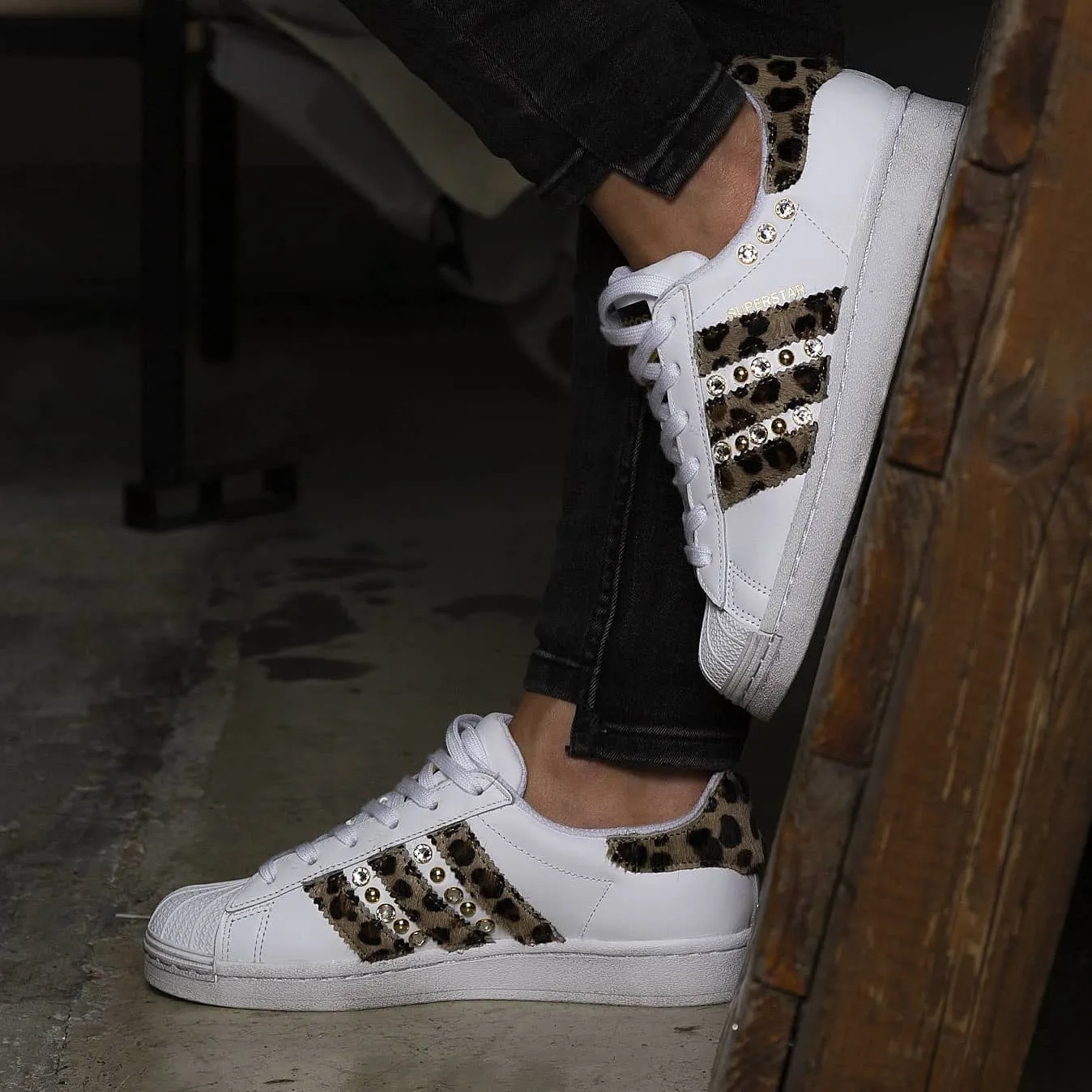 Reinforced Eyelet Durability Multi Density Cushioning Adidas Superstar Maculate Borchie & Strass