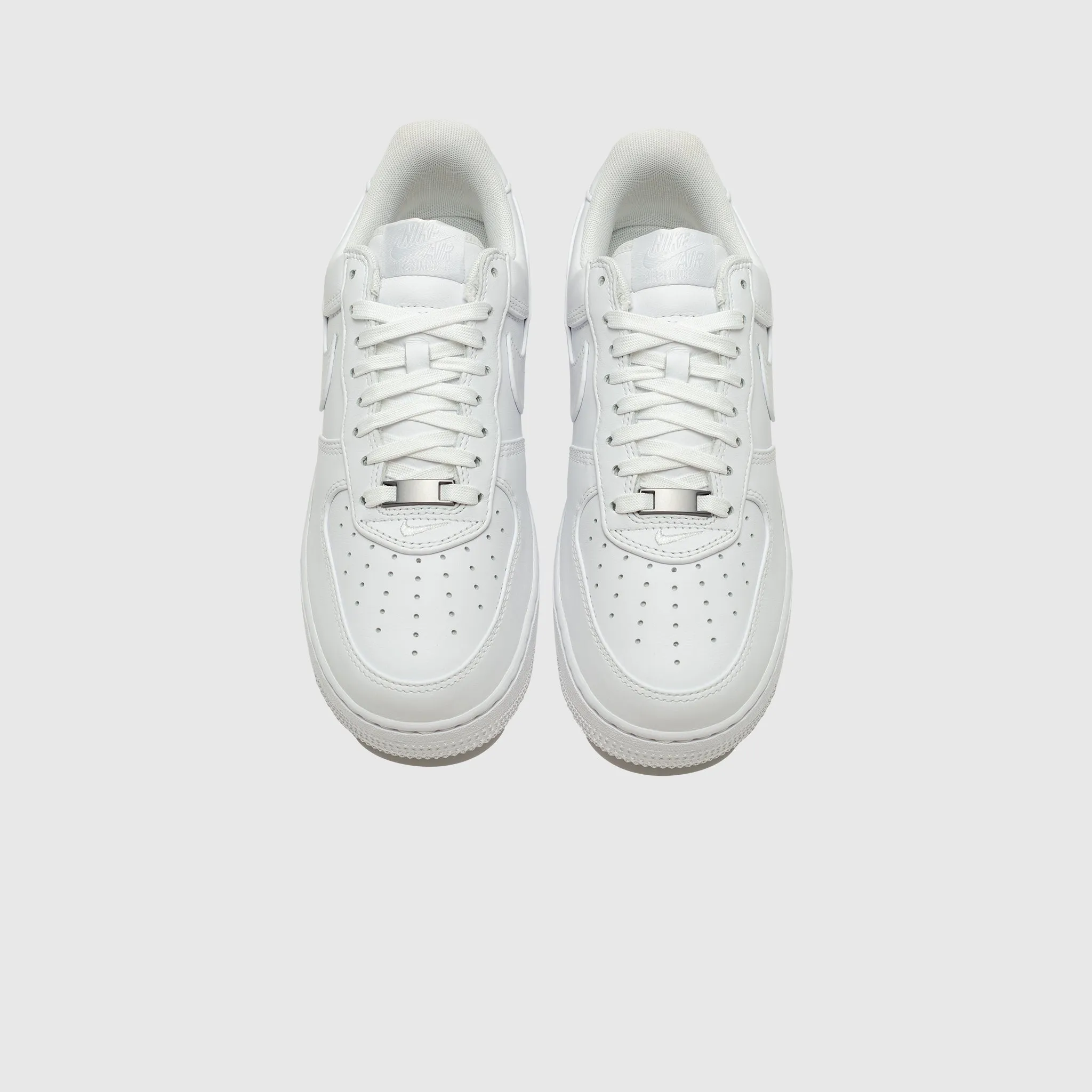 Wet Land AIR FORCE 1 LOW RETRO PREMIUM "TRIPLE WHITE"
