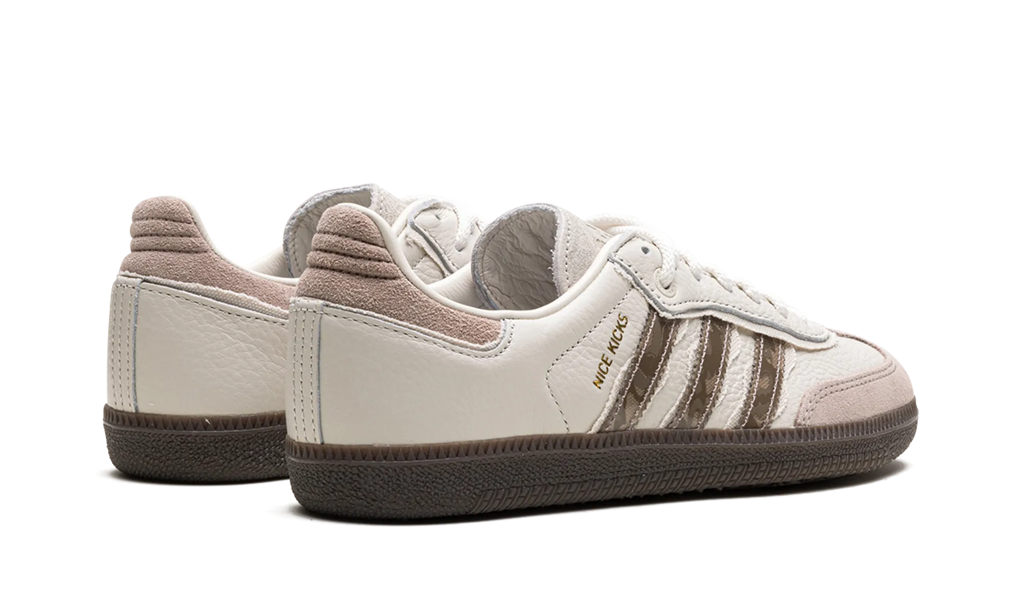 Street Outfit Goal Hike Samba "Nice Kicks - Consortium Cup"