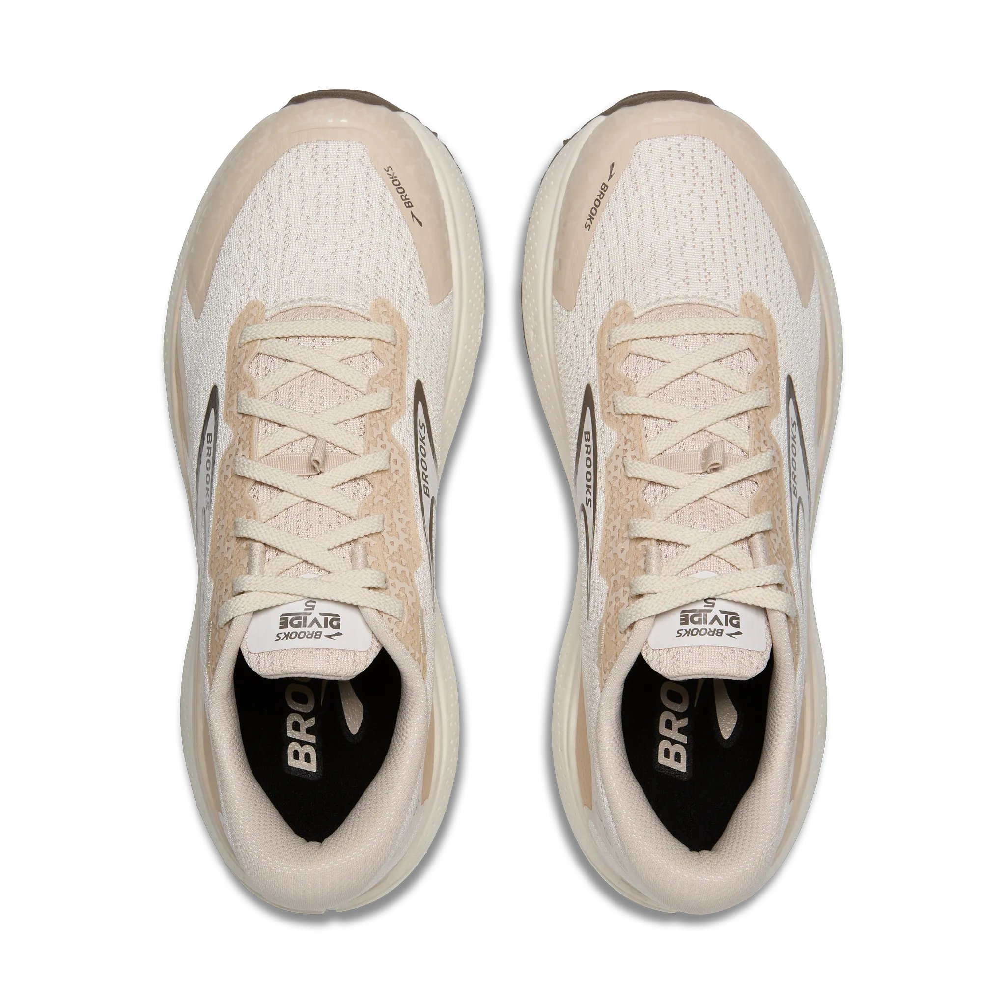 Anti microbial running for a way to stay on track Women's Divide 5