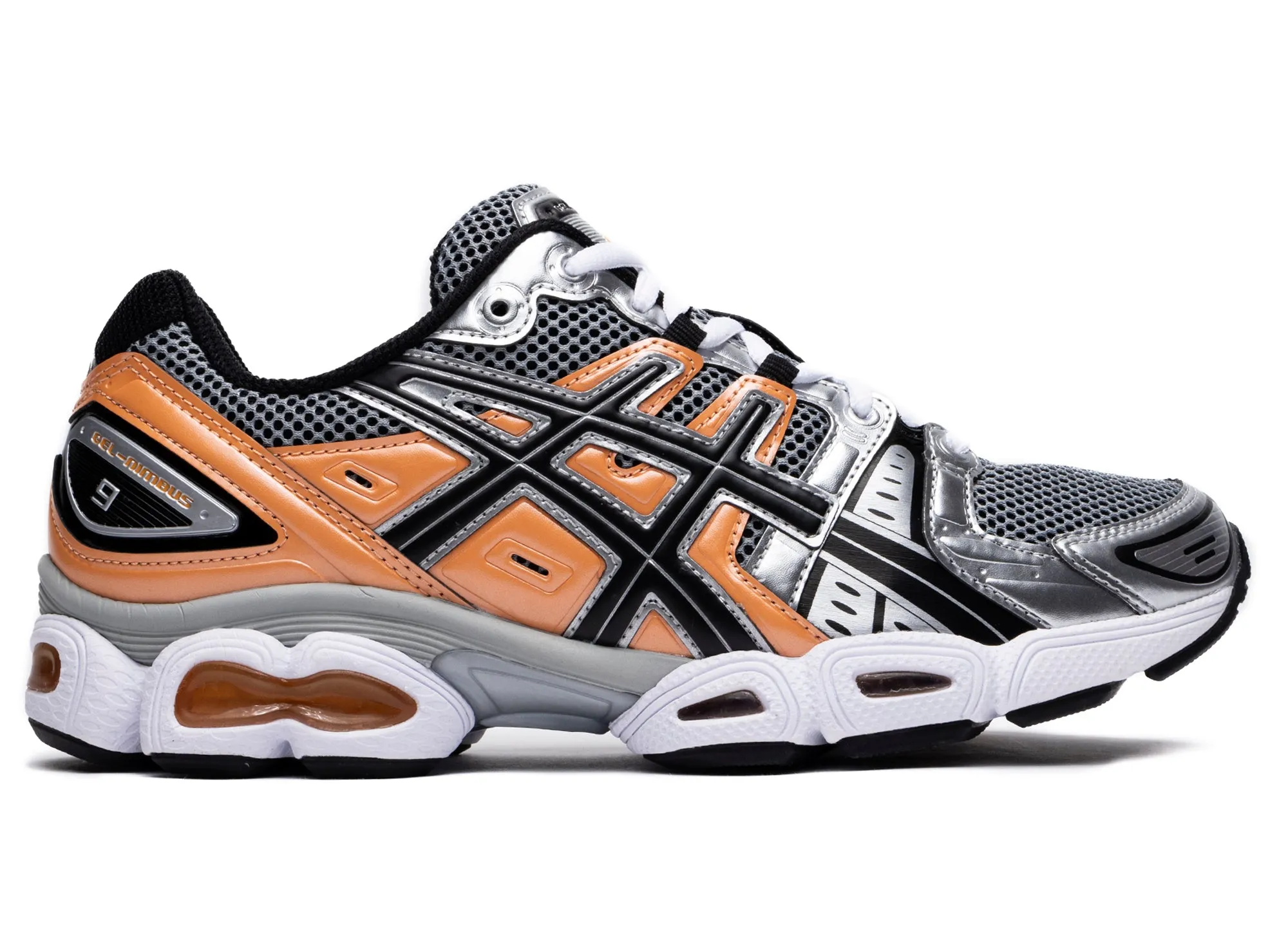 amateur runners' shoes park - runner Asics Gel-Nimbus 9