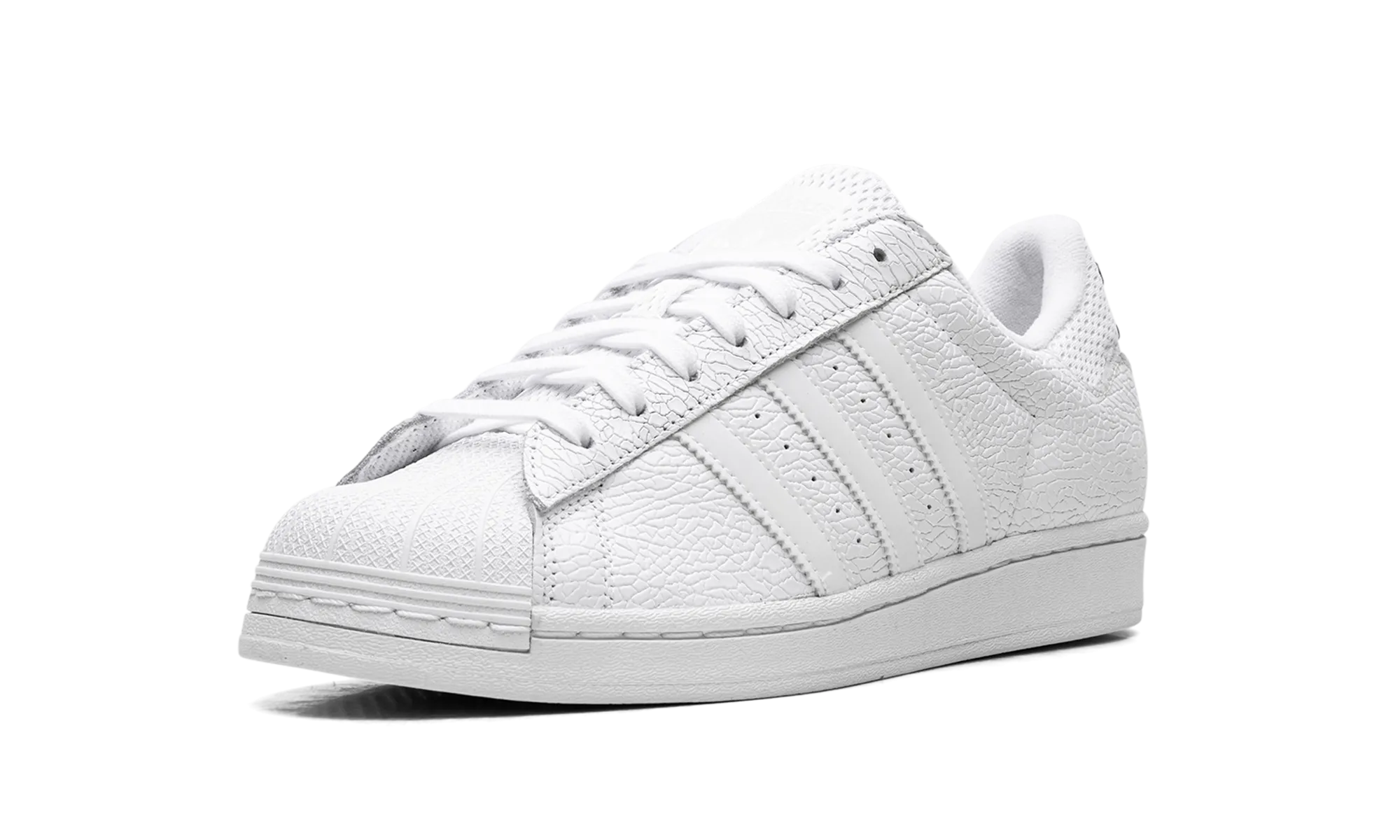 Silent Step Superstar ADV Vitoria "Cloud White Core Black"