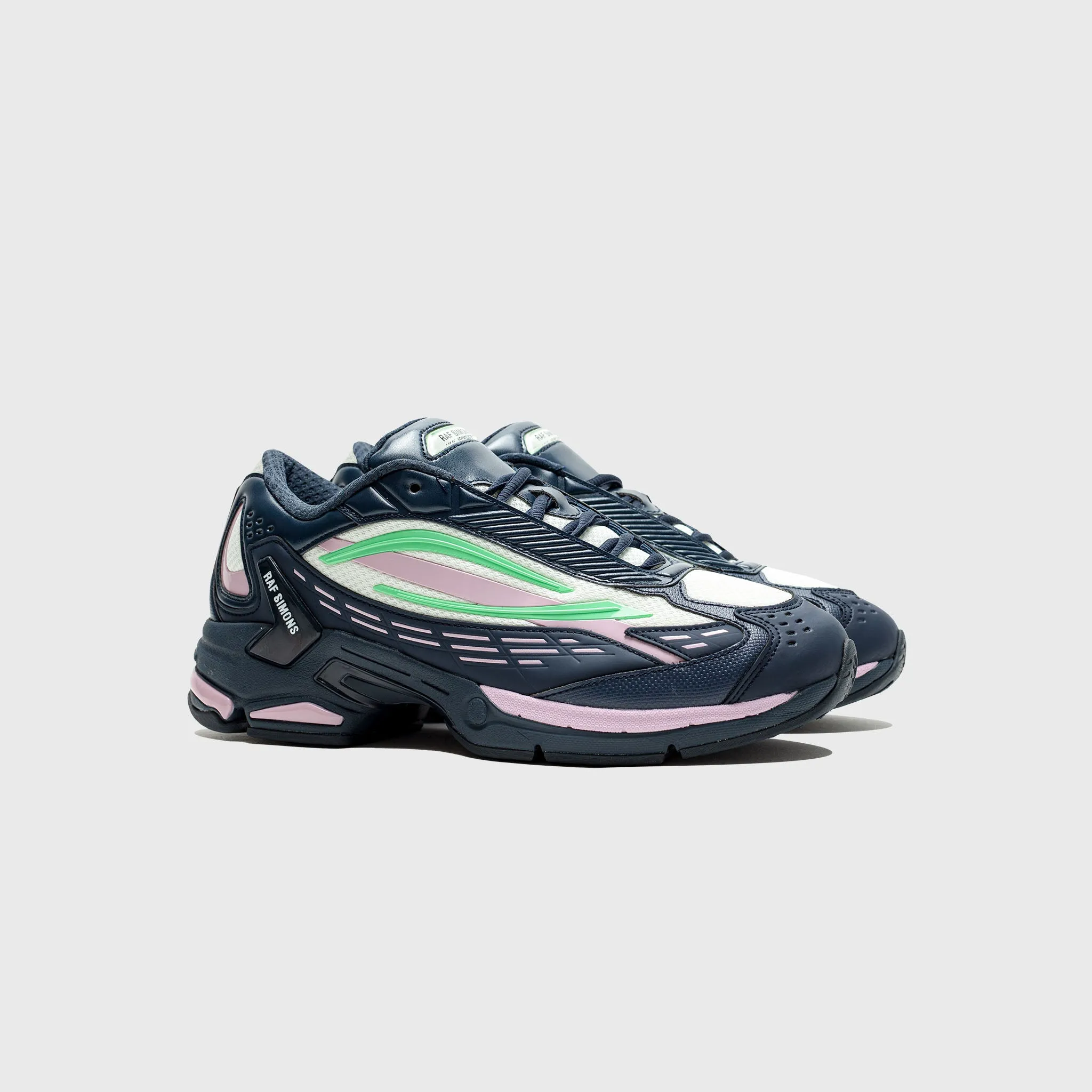 (RUNNER) ULTRASCEPTRE Suede Soft