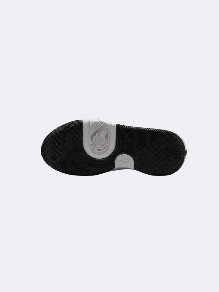 Nike Team Hustle Grade-Boy Basketball Shoes Black/White TPU Stability Cushioned heel