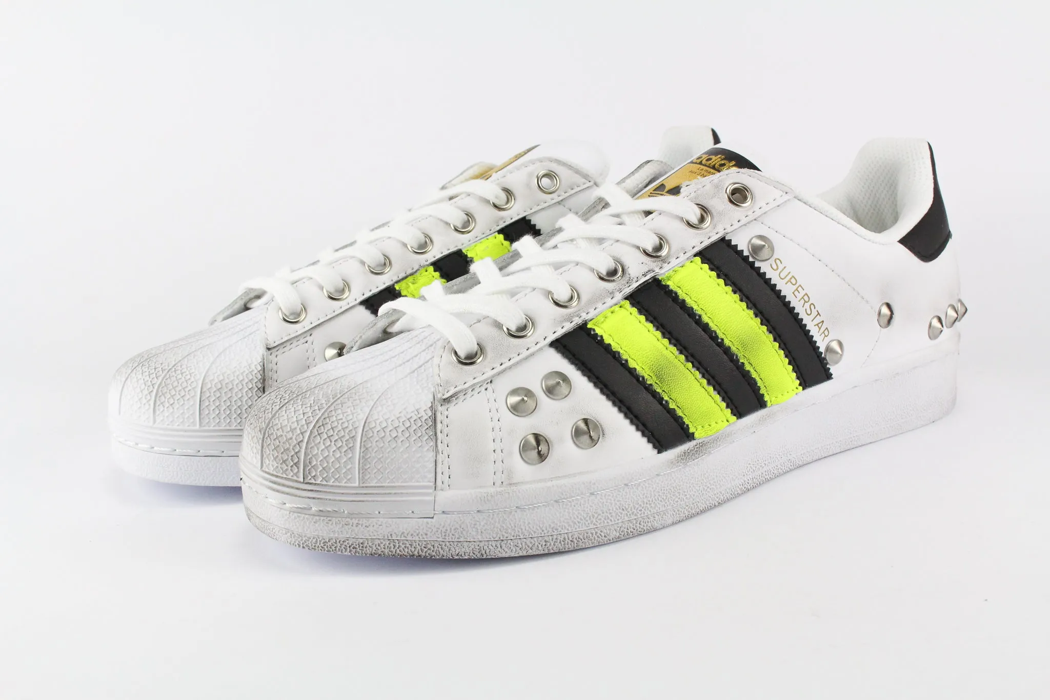 Adidas Superstar Fluo & Borchie Travel Ease Shape Hold