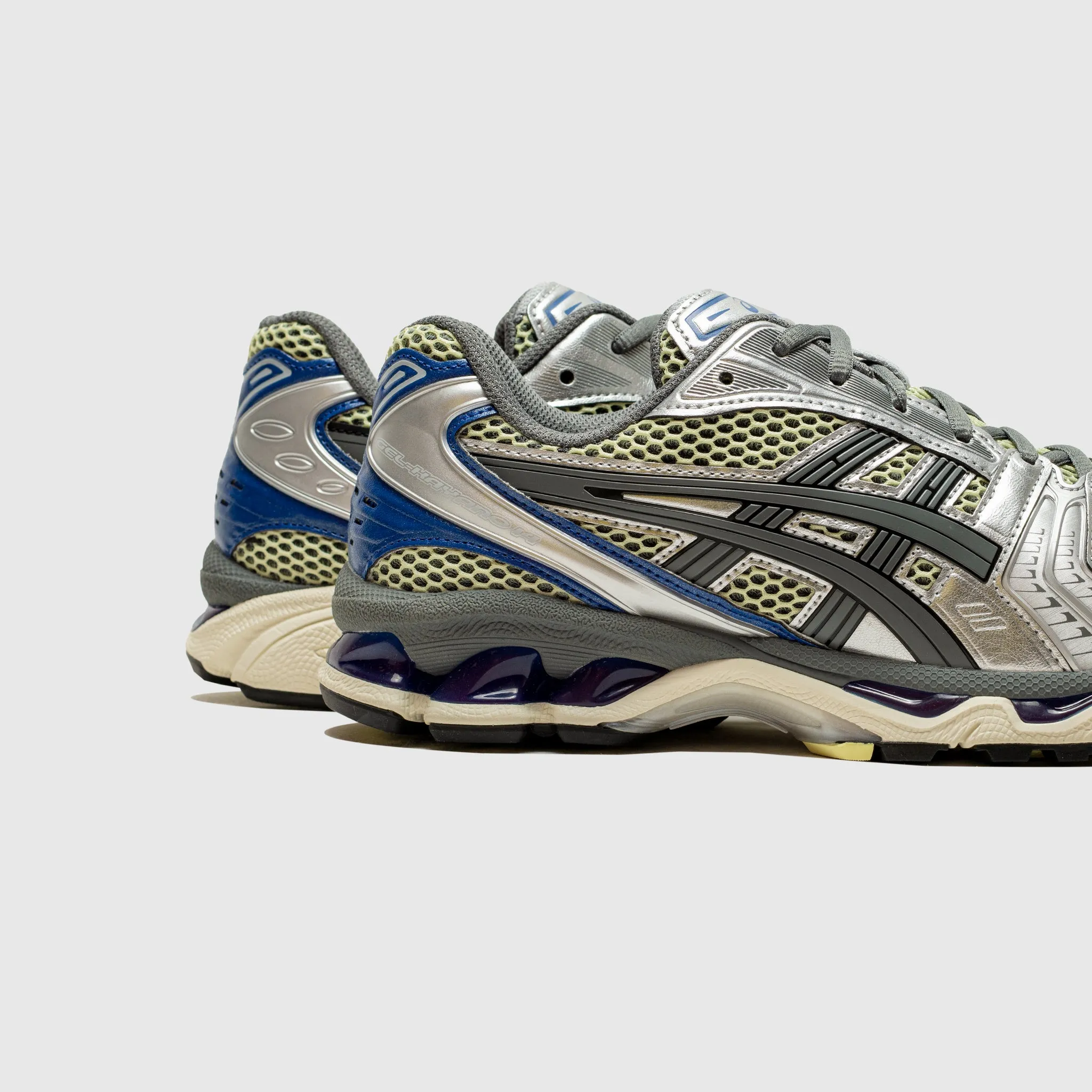 GEL-KAYANO 14 flexible sole shoes