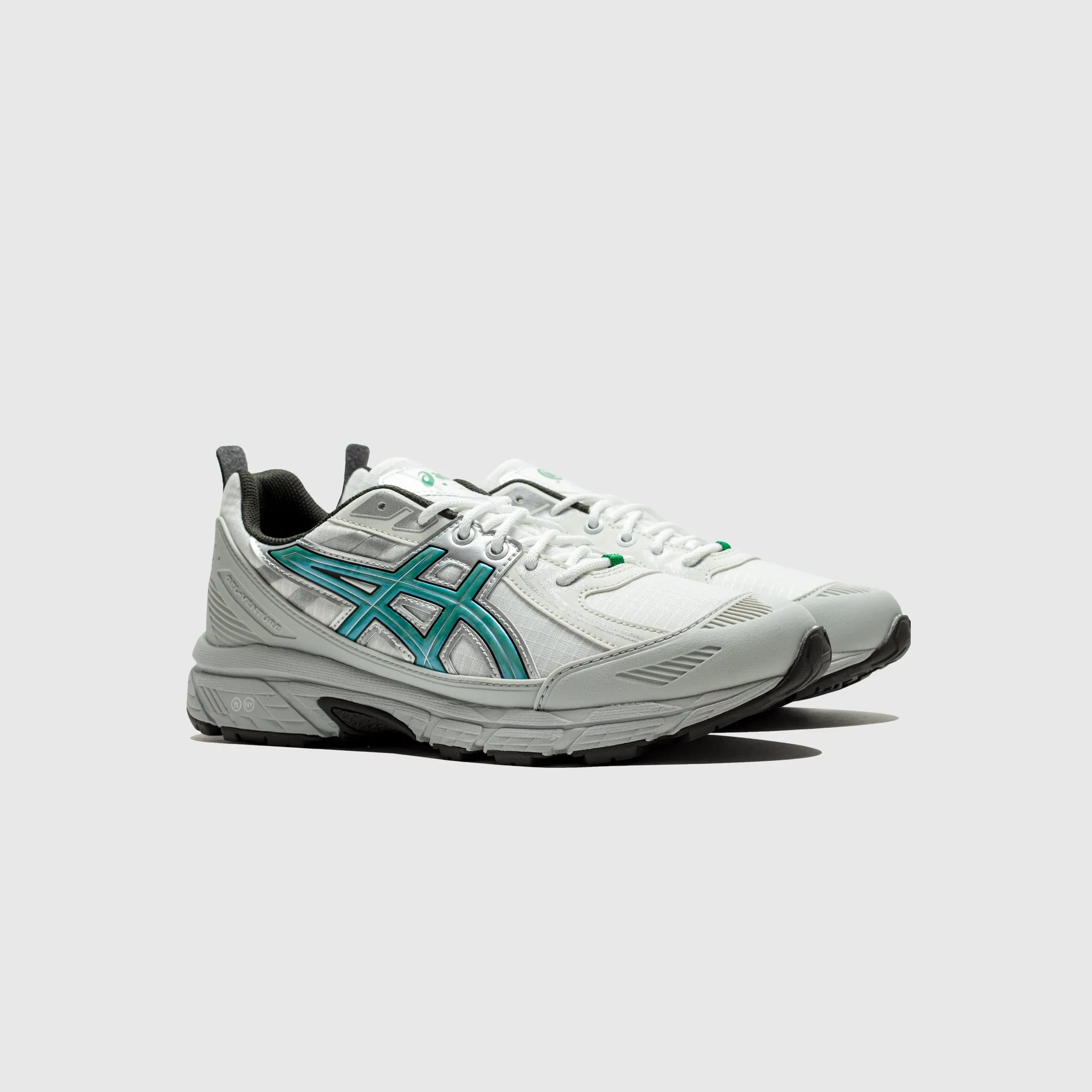 Compression Molded Sole Heat Dissipating Upper HIDDEN NY X GEL-VENTURE 6 SHIELD