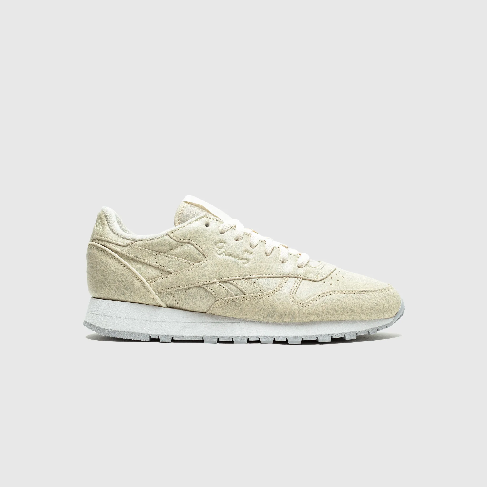 CLASSIC LEATHER X EAMES Stable Core Daily Walk