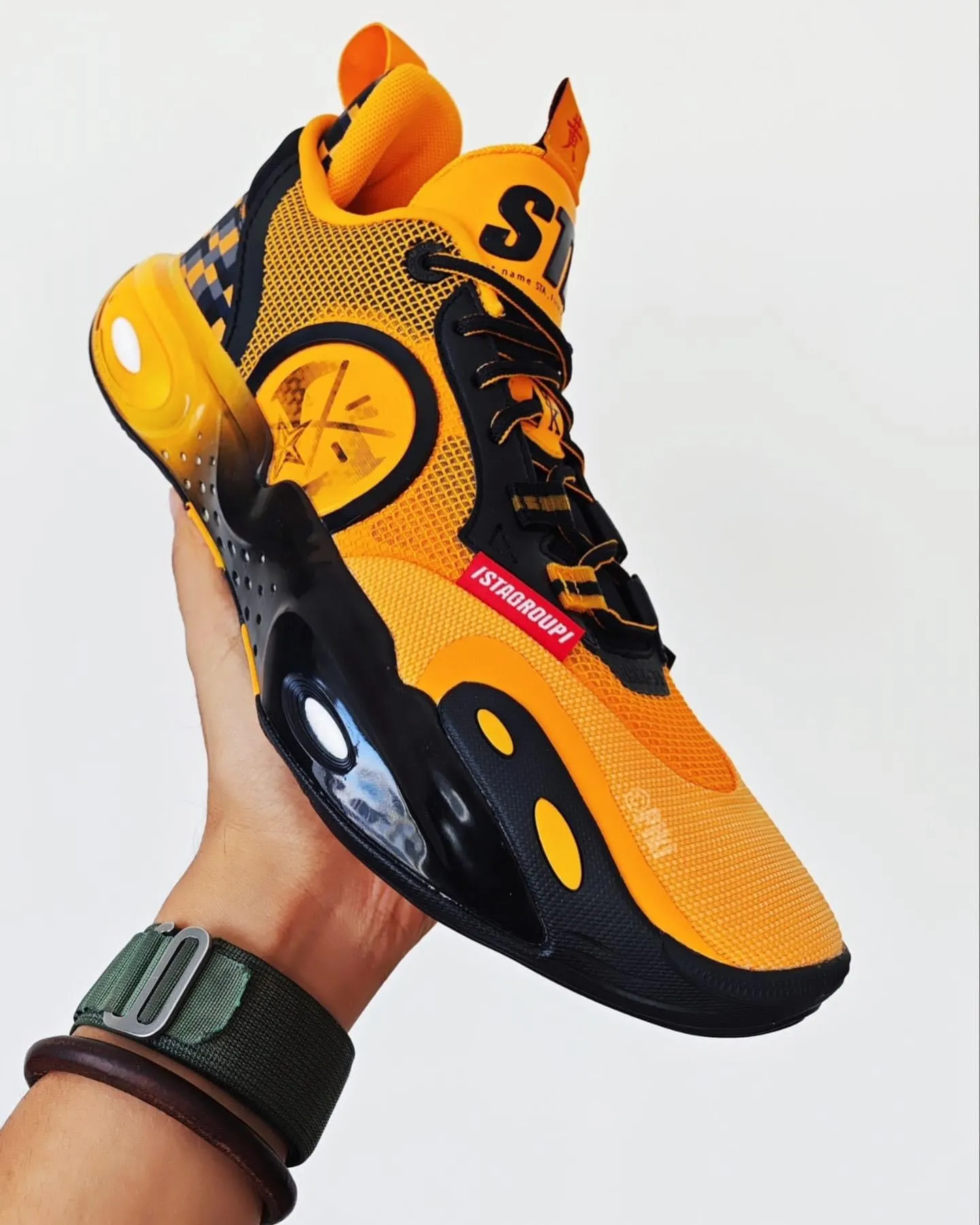 Quick Break In STA x Li-Ning Wade All City 12 - Yellow Blood