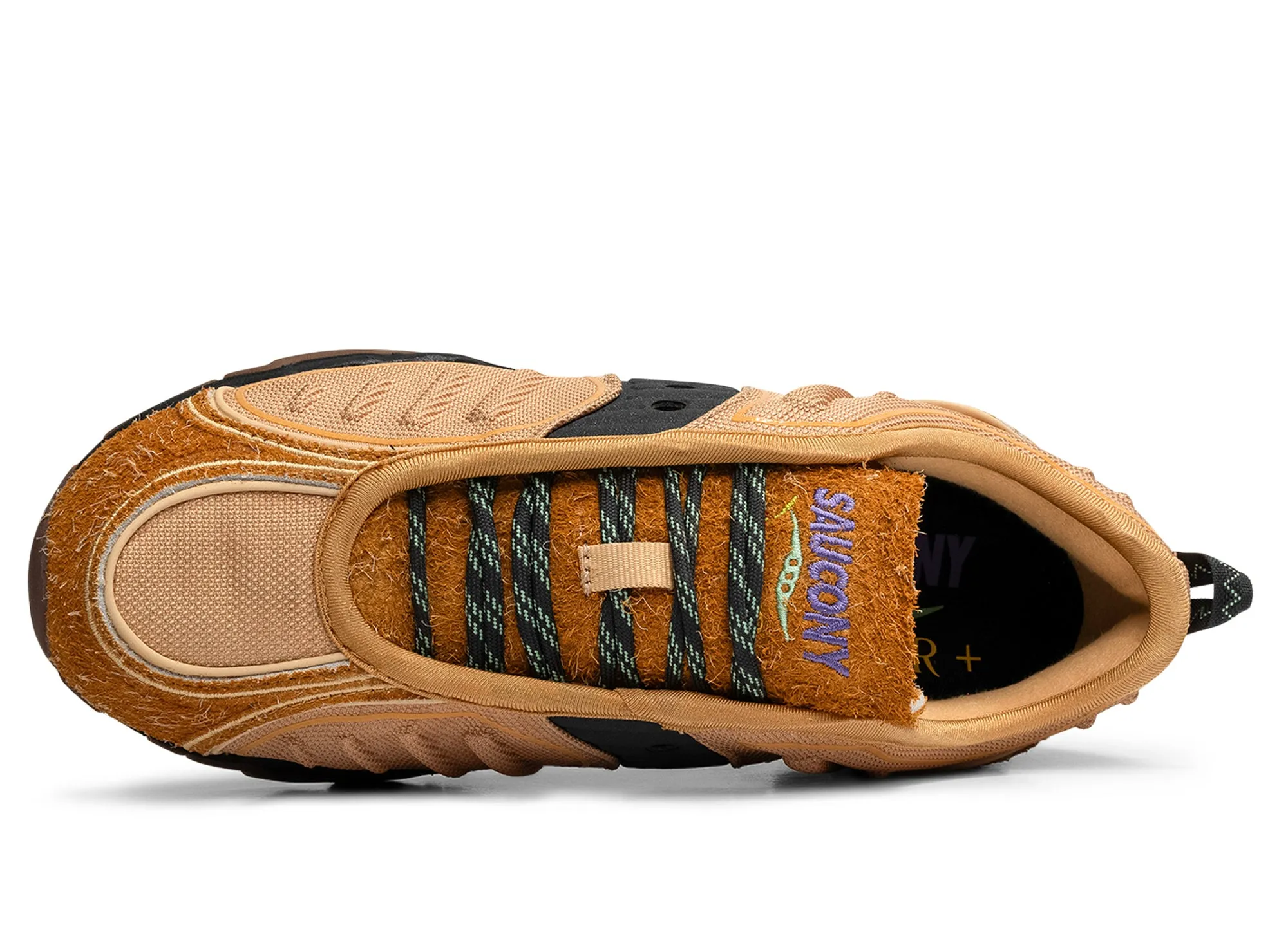 Adjustable Fit running on a dirt path Saucony Matrix x Colour Plus Co.
