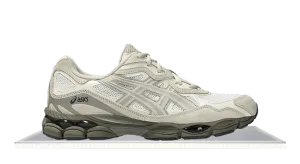 Gait Enhancement short - distance runners ASICS Gel-NYC Cream Putty