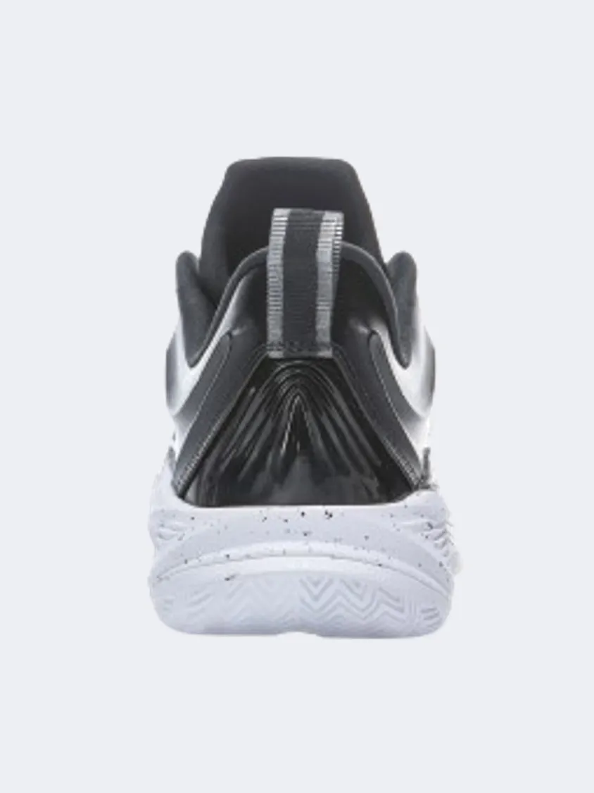 Erke Men Basketball Shoes Black/White Reinforced Heel Stabilizer