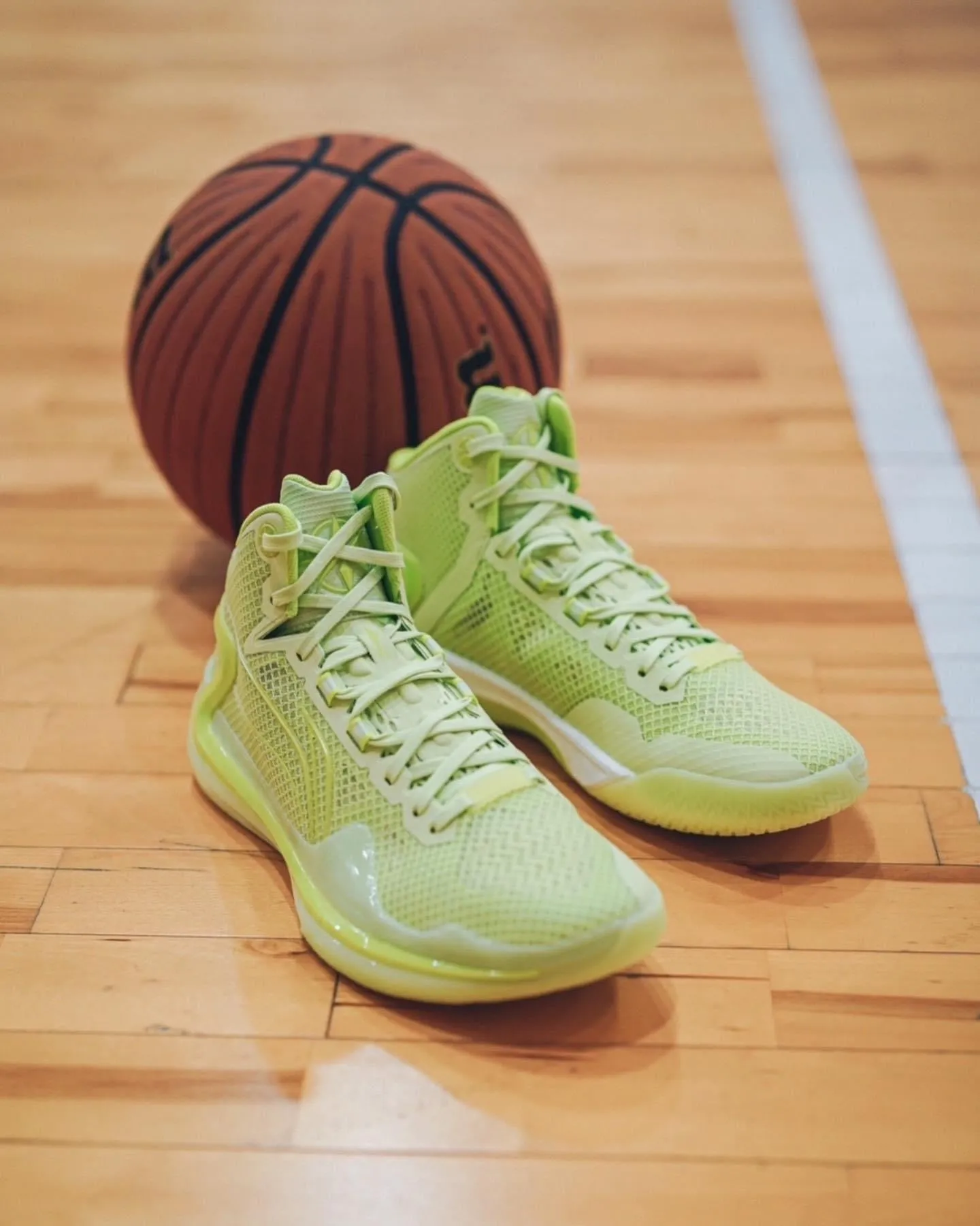 Li-Ning Liren 4 - Avocado Breathable Tongue Air Flow Channels
