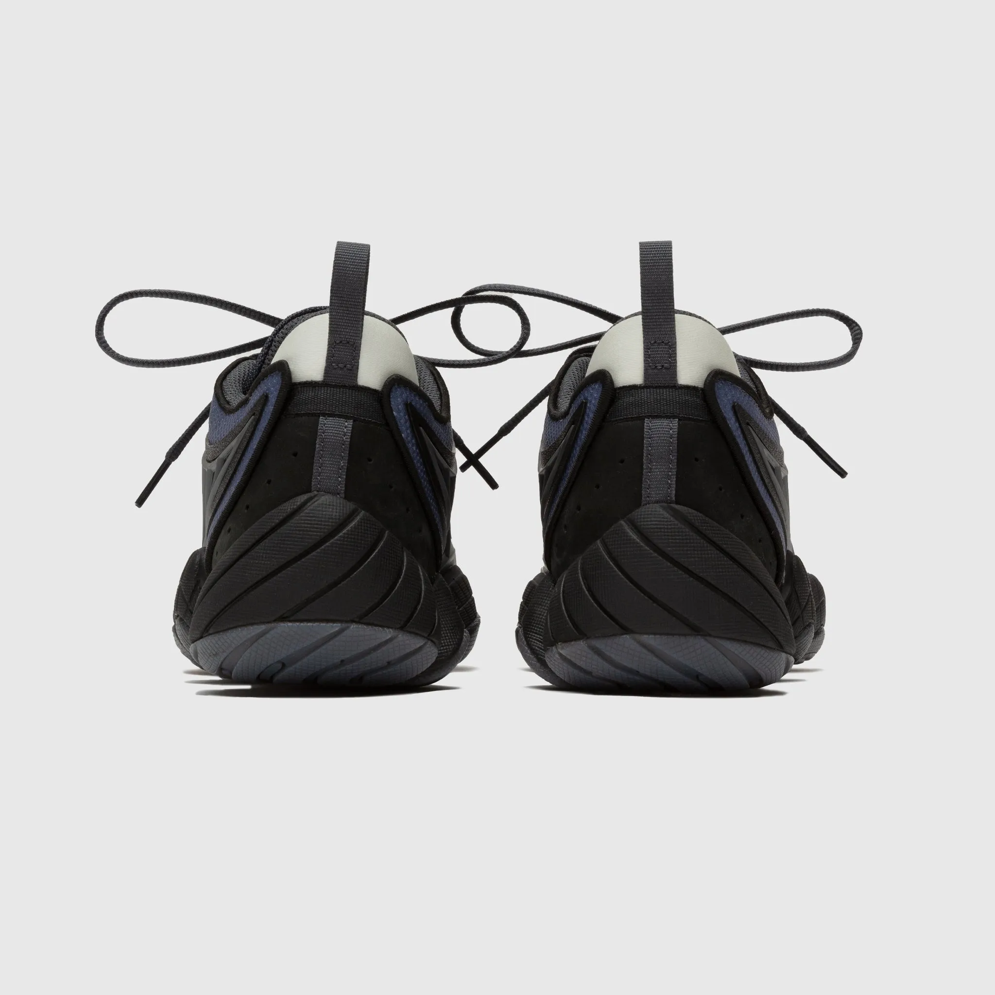 Closet Core Ventilation holes PACKER X ADIDAS FYW INTIMIDATION LOW "ANTHRACITE"