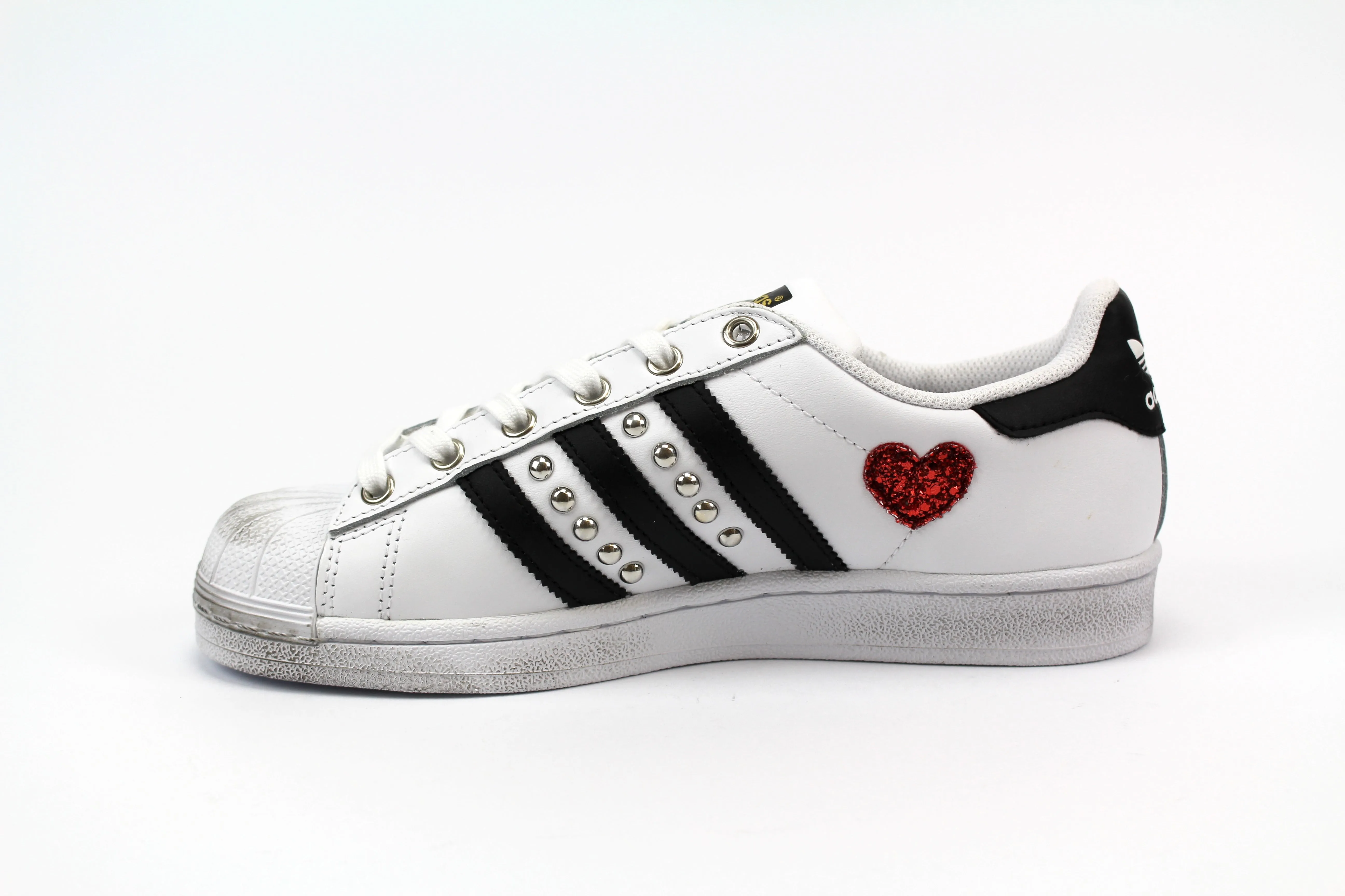 Adidas Superstar Borchie & Cuori Seamless Toe Construction