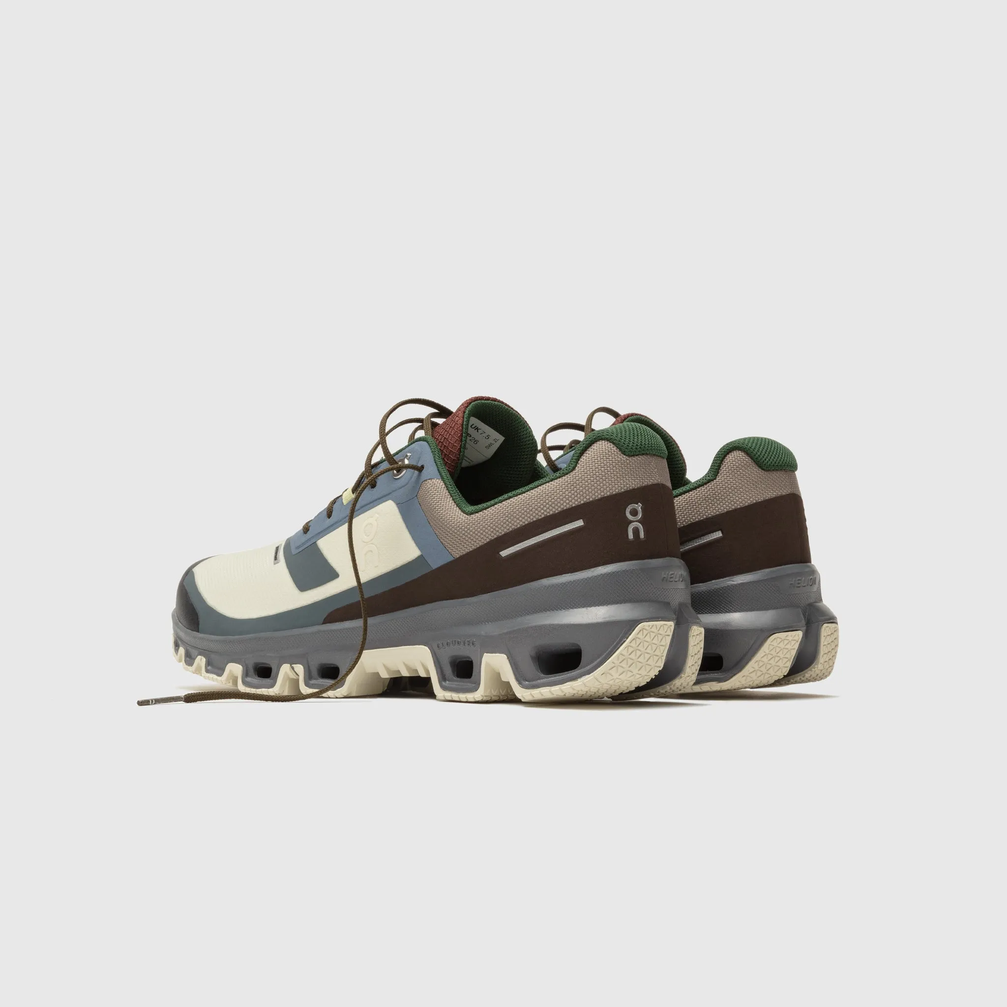 WMNS PACKER X ON CLOUDVENTURE WATERPROOF Buckle Fit