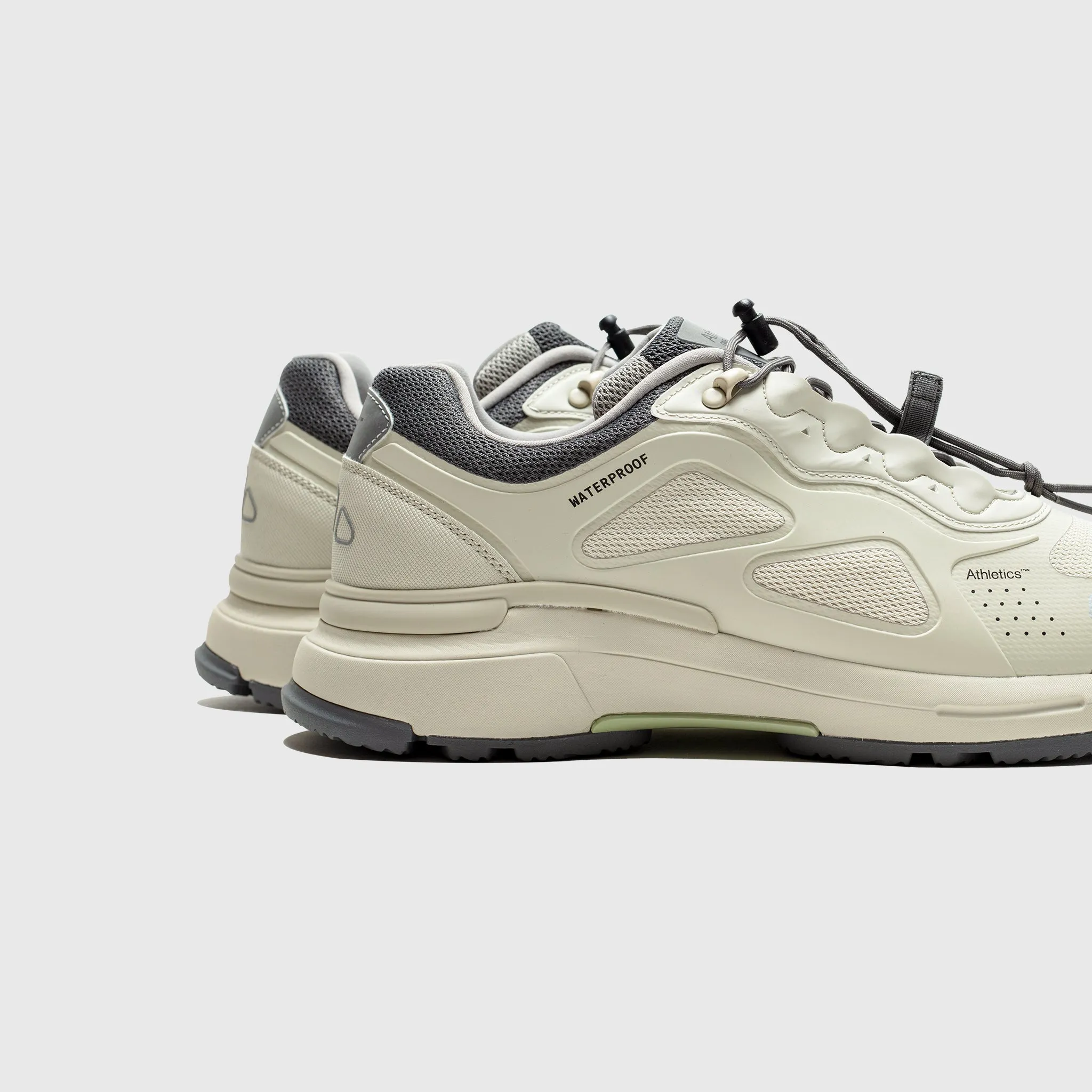 Supportive Core Weekend Warriors Durable Rubber Outsole ONE.2 LOW "WATERSTOP"