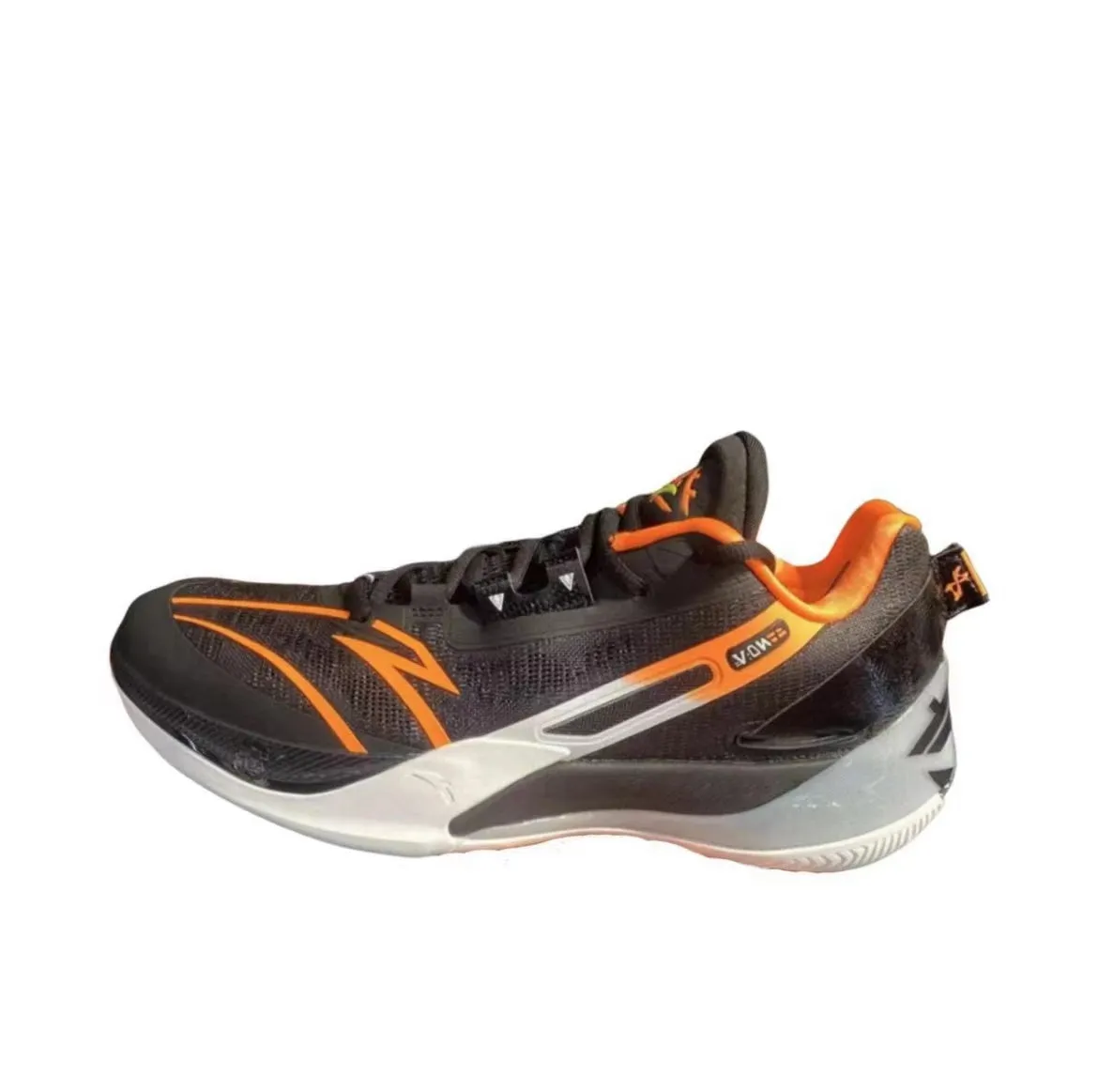 Rolling Motion Tech Impact Resistant Midsole Anta Shock Sweep 5 - Orange/Black