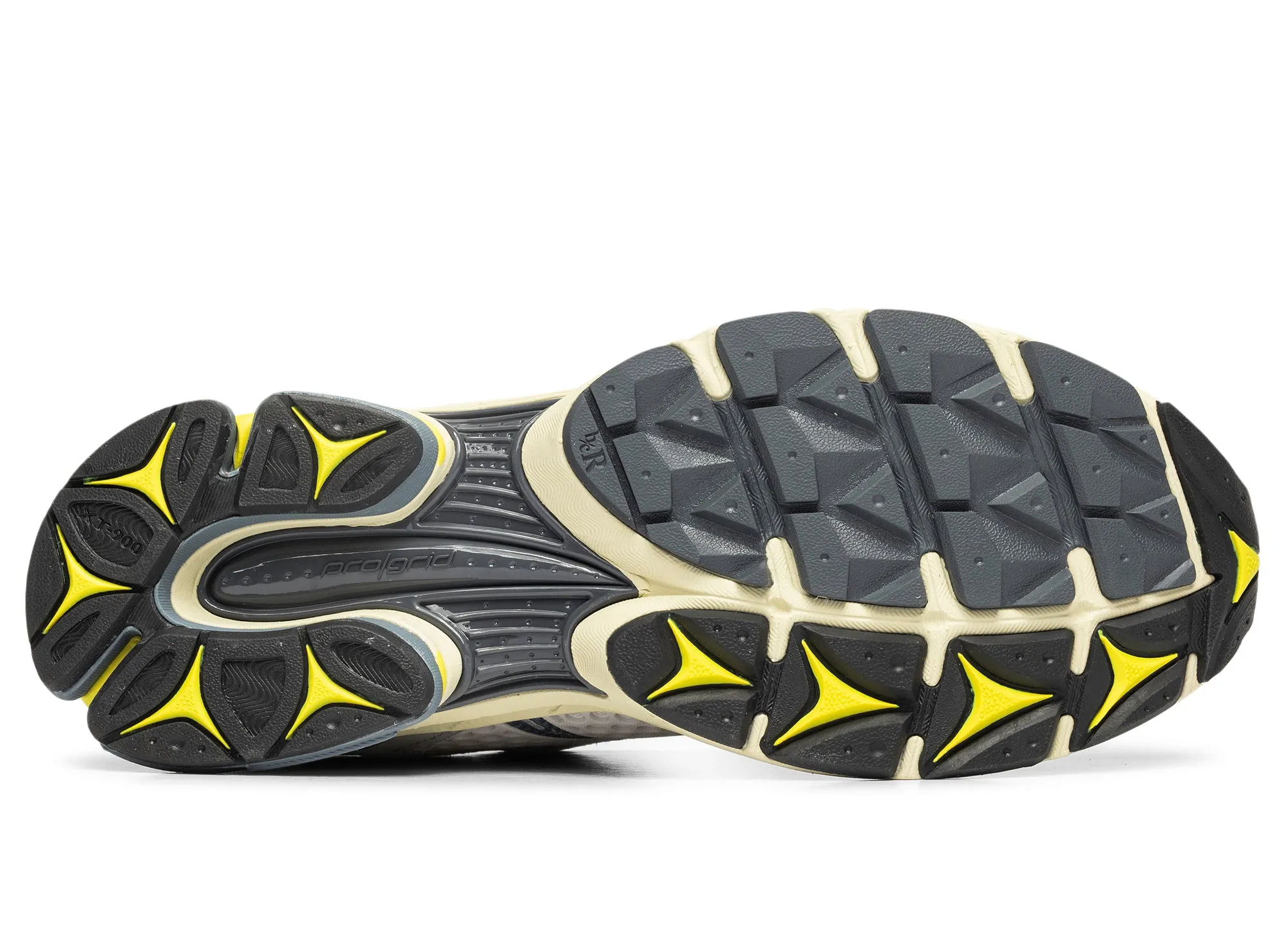 high - top shoes Saucony Progrid Triumph 4