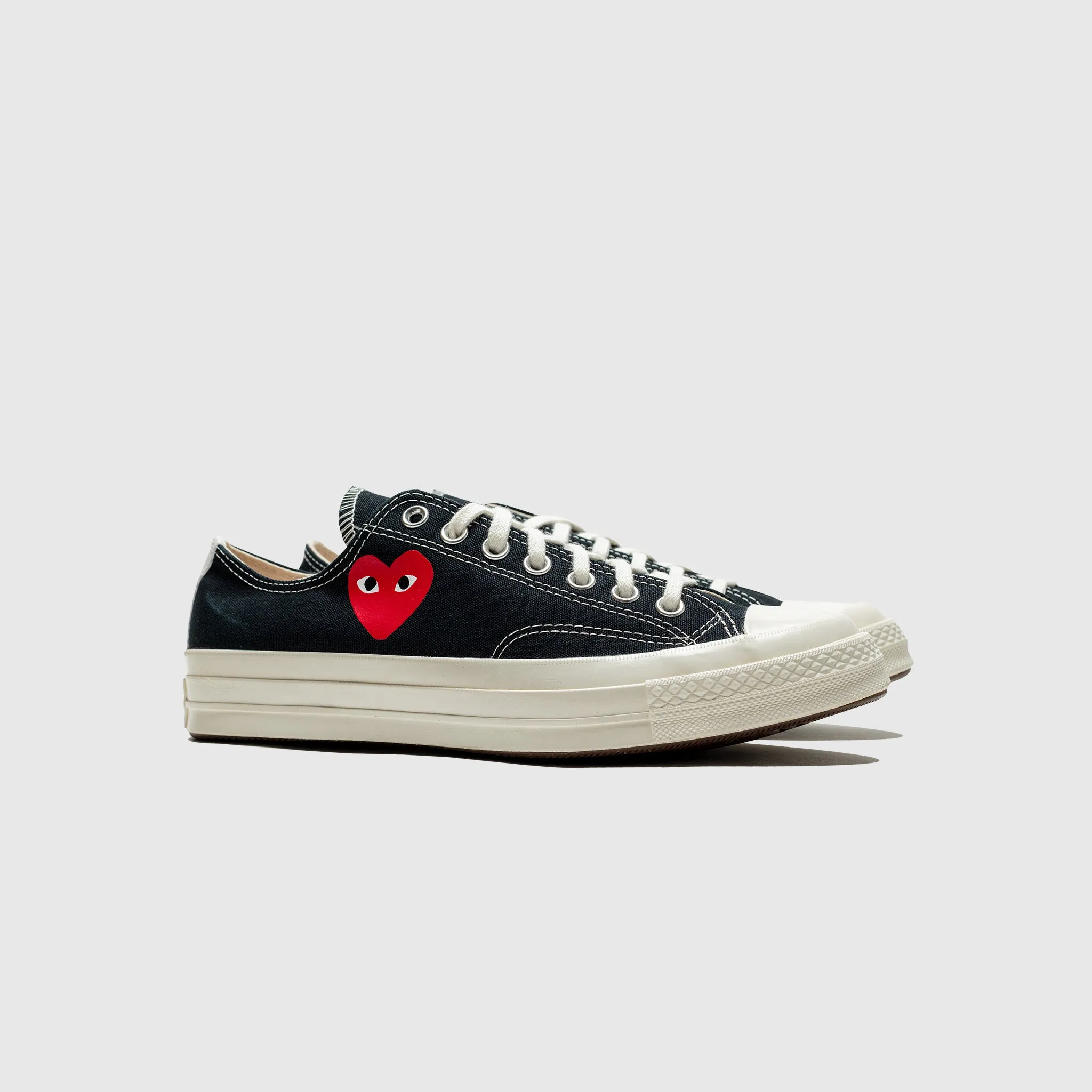 CHUCK TAYLOR ALL-STAR '70 LOW "BLACK SINGLE HEART" Breathable Beach Walk