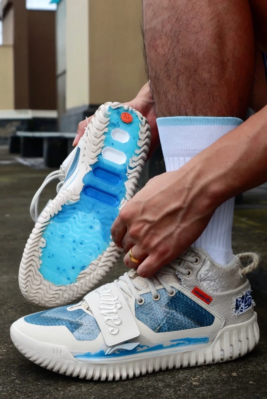 Hyper Elastic Midsole Compression Molded Responsiveness R.J. Hampton x Li-Ning Badfive 3 - ????/Gray