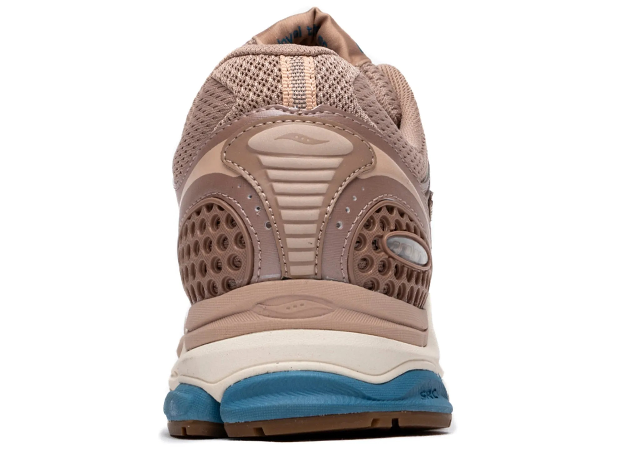 running in a polar area Saucony Progrid Triumph 4