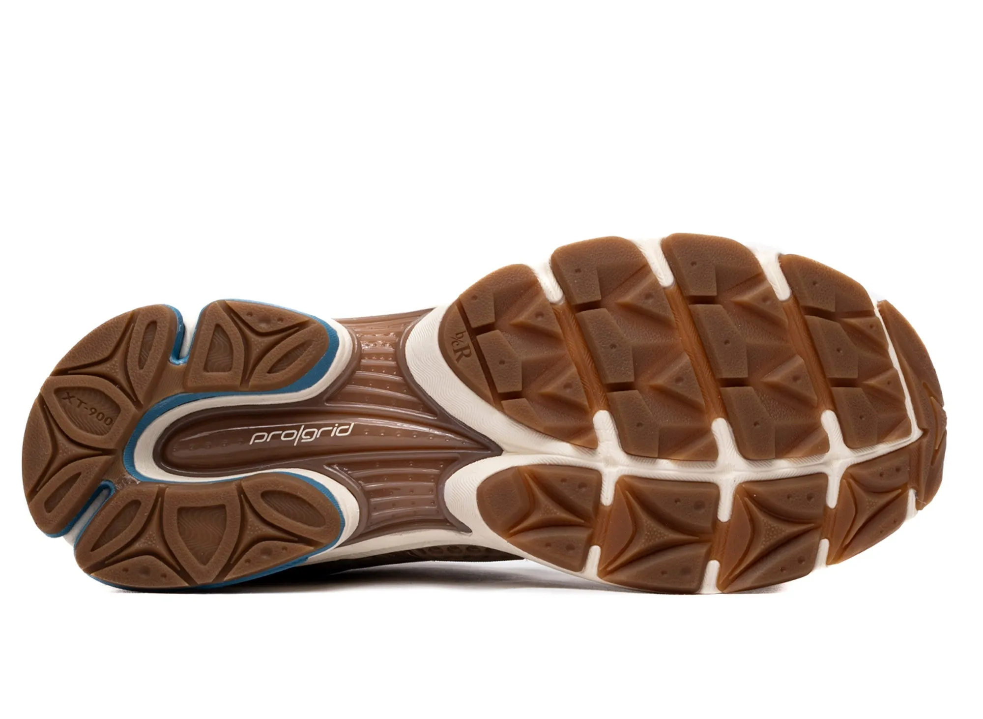 Saucony Progrid Triumph 4 running for a sense of accomplishment soccer player shoes